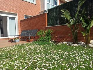 Bajo con jardín privado - 7