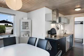 Holiday Home On Balka Close To Beach And Nature - Neksø - 4