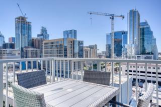 Downtown 2br w gym wd pool nr 6th St bars ATX-7 - 6