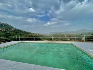 Villa Fiori con Piscina by Wonderful Italy - Olbia - 9