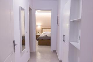 Luxury Seaside House with 2 Bathrooms - 1