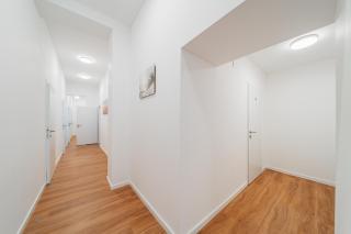 Modern Central City Rooms - 4