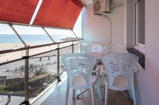 AT065 Primera línea de la playa, airco y aparcamiento privado - 7