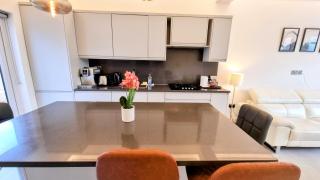 Surbiton Luxury Garden House 19 - Surbiton - 2