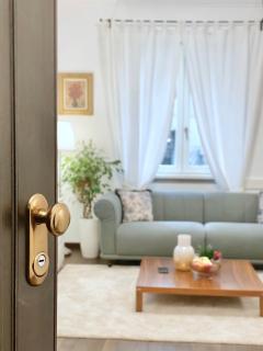 Vintage Top Centre Apartment - Sofia - 9