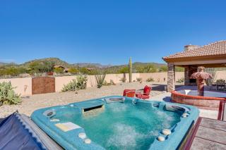 Hot Tub, Yard and Views Spacious Cave Creek Home - Cave Creek - 0