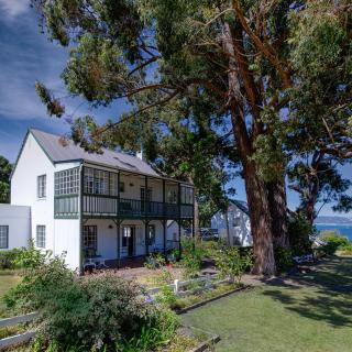 Belvidere Manor Lagoonside Cottages - 2