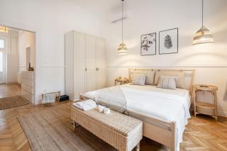 Sassy Lee Apartment - Budapest - 4