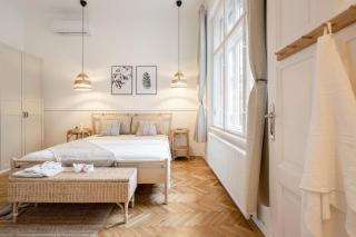Sassy Lee Apartment - Budapest - 1