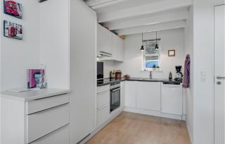 3 Bedroom Amazing Home In Mariager - Mariager - 9