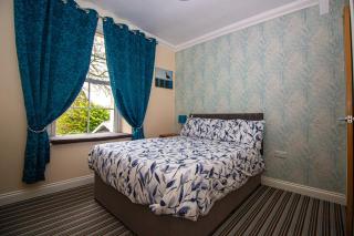 Old School B & B - Llandysul - 1