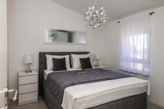 Apartments Zdeslav - Rogoznica - 3