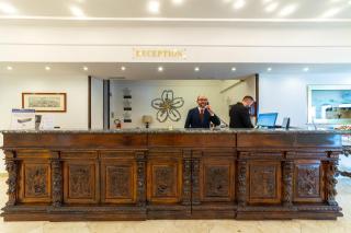 Hotel Sakura - Torre del Greco - 9