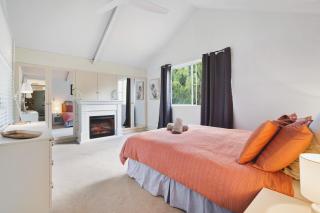 Seaview Residence by "Peppy Beach Retreats" - Two Houses in One with Soaring Ceilings - Capel - 1