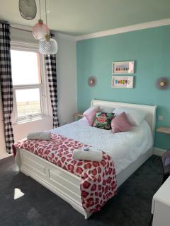 "The Parlour" Seafront Apartment - 6