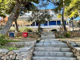 Mia's Beach House - Sounio - 4