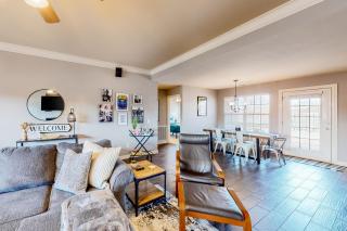 The Brick Beauty on Cabriolet - 4