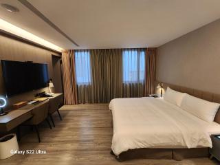 花蓮品悅文旅近東大門夜市近市區免費特斯拉充電免費自助吧Hualien Pink Corner Hotel - Hualien - 9