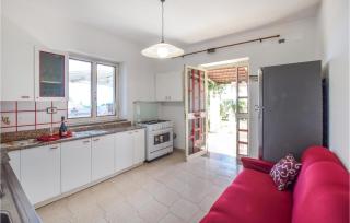 3 Bedroom Beautiful Home In Ricadi - Ricadi - 8