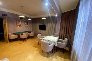 Rooftop Guesthouse - 8