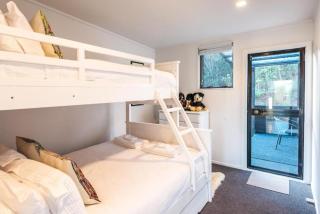 Delamore Cove - Kowhai - Stay Waiheke - Matiatia Bay - 8