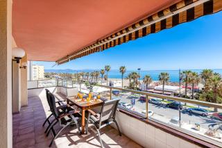 797 HOLIDAY RENTALS - Amplio piso con terraza en primera línea de playa - Torremolinos - 0