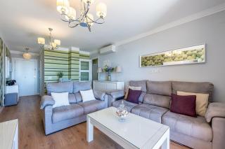 797 HOLIDAY RENTALS - Amplio piso con terraza en primera línea de playa - Torremolinos - 7