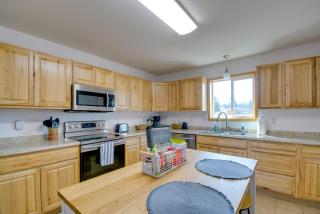 Port Angeles Home Less Than 3 Mi to Olympic Ntl Park - 1