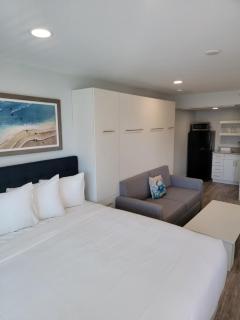 Silver Surf Gulf Beach Resort - Bradenton Beach - 3
