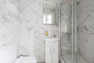 Boutique Modern Hotel Room For Two Near Tube And Bus Stations - Londra - 4