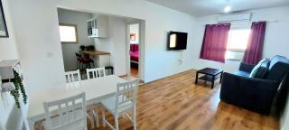 Eilat Octopus Apartment - אילת אוקטופוס -שני חדרים וסלון, בריכה בקיץ - Eilat - 9
