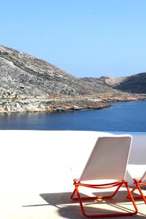PANORMOS ART Beachfront Suites - 9