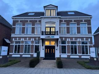 88 12Apartement City Enschede with Private Parking - 7