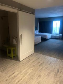 Hampton Inn By Hilton Kingston - Kingston - 4