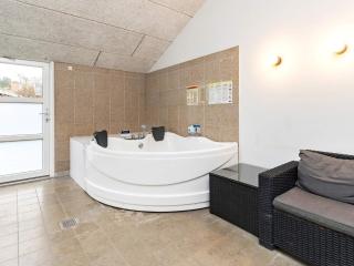 Luxury Retreat with Pool - By Traum Ferienwohnungen - Marielyst - 3