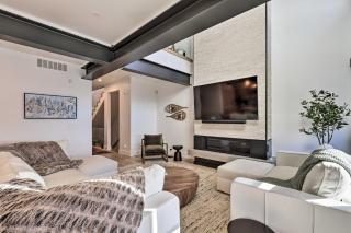 Luxe Park City Townhome with Hot Tub half Mi to Lift - Park City - 0