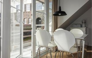 Awesome Apartment In Allinge - 4