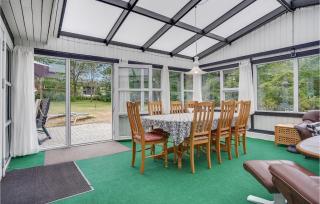 Gorgeous Home In Glesborg With Kitchen - Glesborg - 9