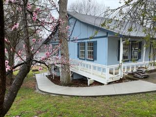 Lakehouse has Spectacular View plus Easy Access! - Rogers - 8