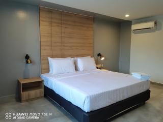 Coral Bay Resort - 9