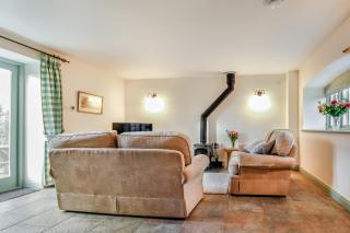 No 2 The Stables - Llangefni - 8