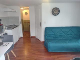 Cocon 10 minutes à pied du Circuit 24 h / Musée 24h / Grand Prix / Moto / Centre des exposition / Antares / Boulerie Jump - 1