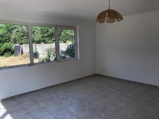 Feel Natural and Relaxed in a 3 Bedroom B Apartment in Gyongyosfalu - 0