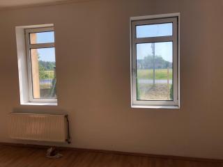 Feel Natural and Relaxed in a 3 Bedroom B Apartment in Gyongyosfalu - 5