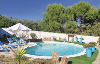 4 Bedroom Beautiful Home In Goult - Goult - 1