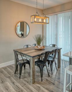 Legacy House By Oyhut Bay Seaside Village - 1