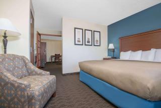 AmericInn by Wyndham Windsor Ft. Collins - Fort Collins - 3