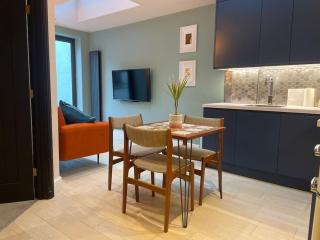 Pillow Menu! 1 Bed Garden Flat Finsbury Park - 7