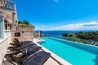 Villa Kadena - Luxury Seaside Villa with Private Heated Pool - Selca - 0