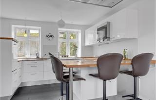 Amazing Home In Allinge - Allinge - 3